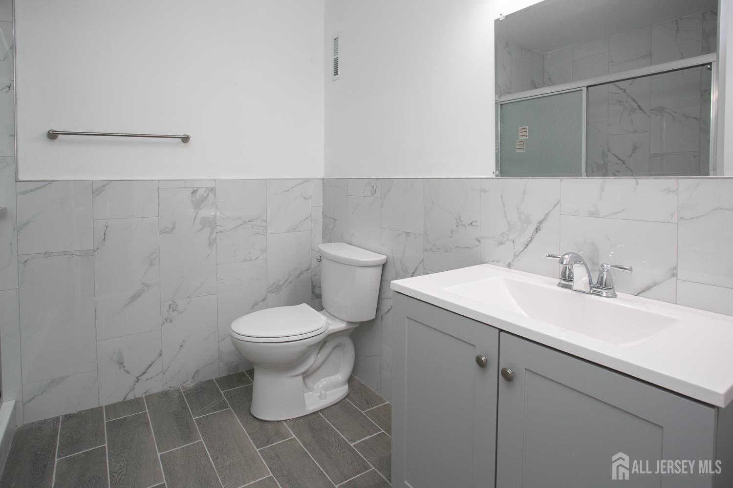 7 Cactus, Edison, NJ, 08820