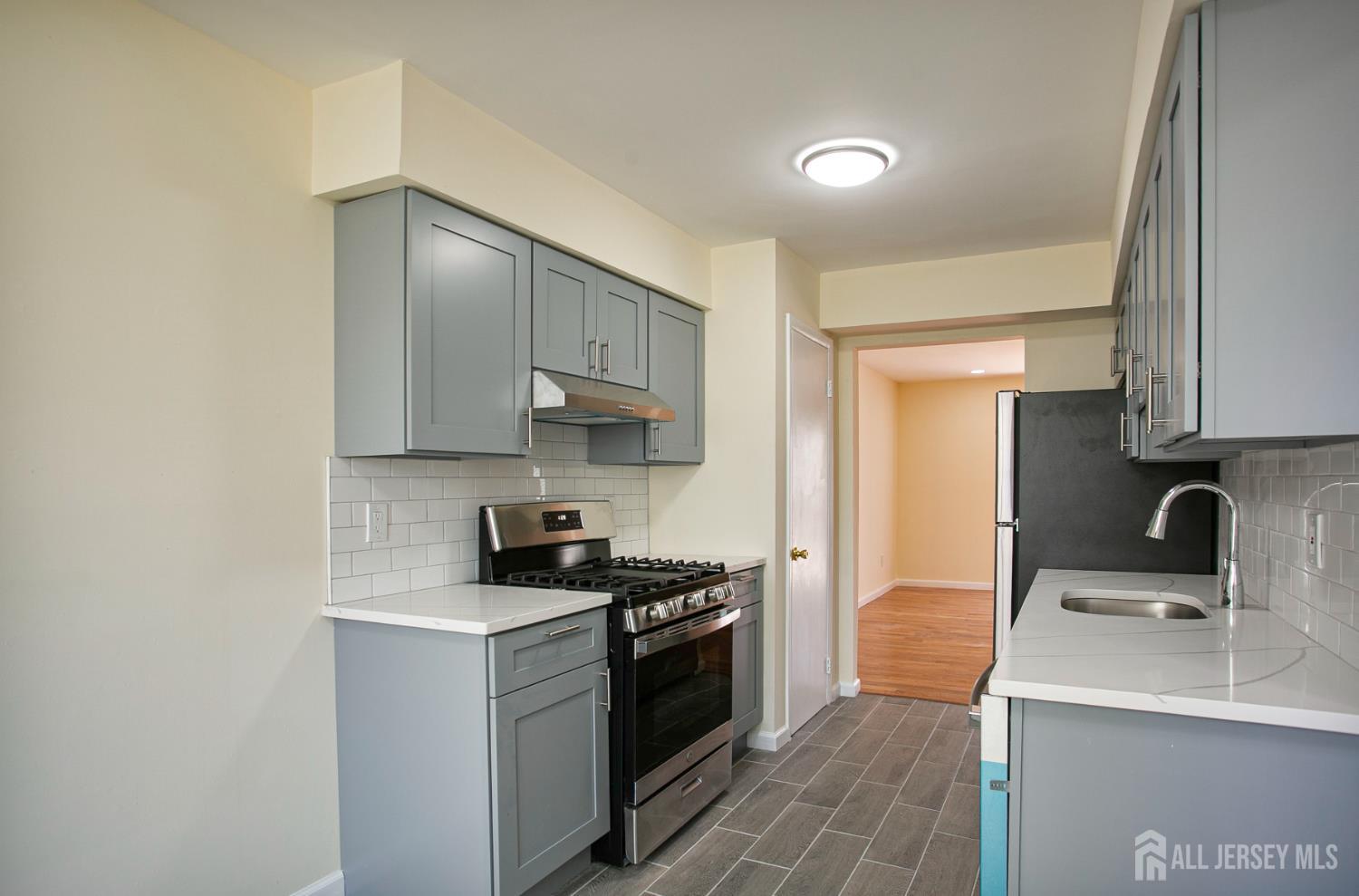 7 Cactus, Edison, NJ, 08820