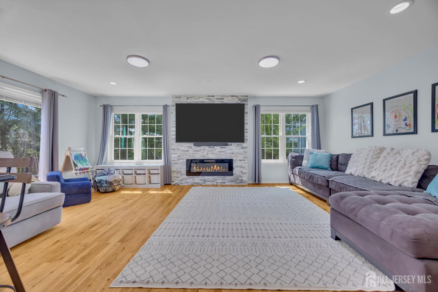 44 ROZALYN, Old Bridge, NJ, 08879