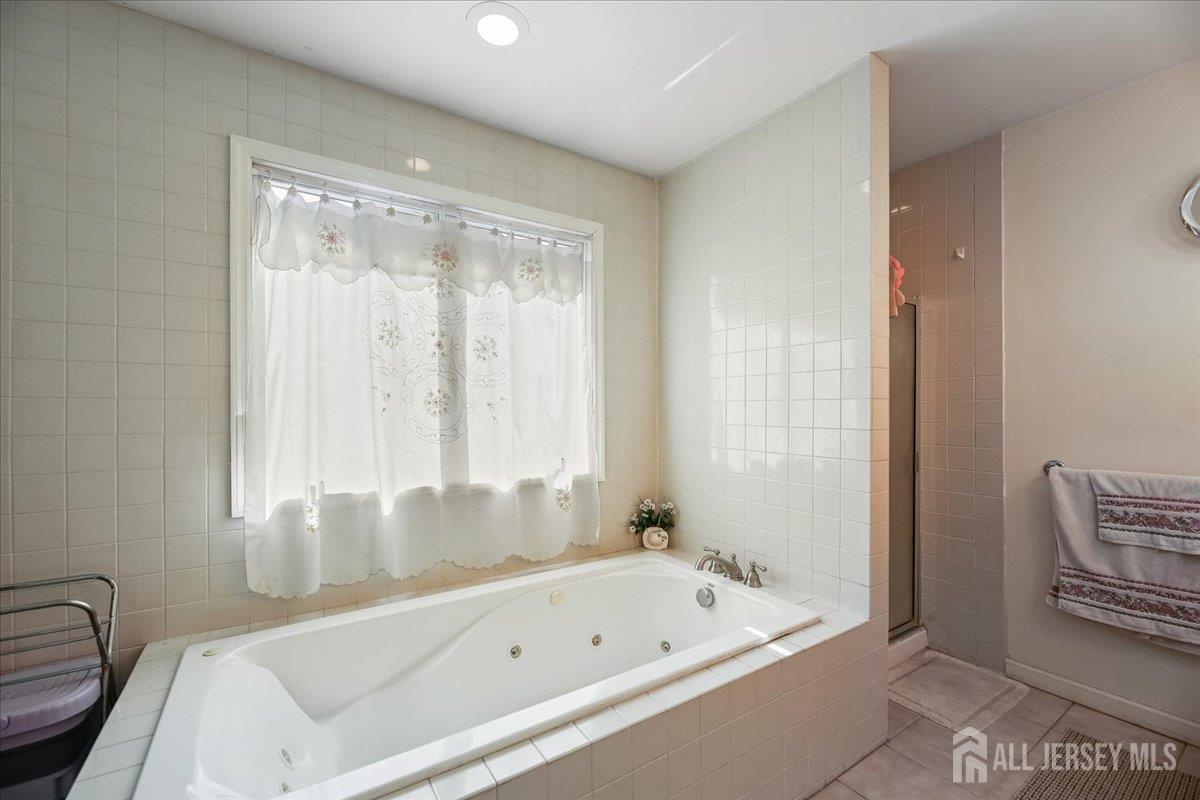 439 Fairview, Colonia, NJ, 07067