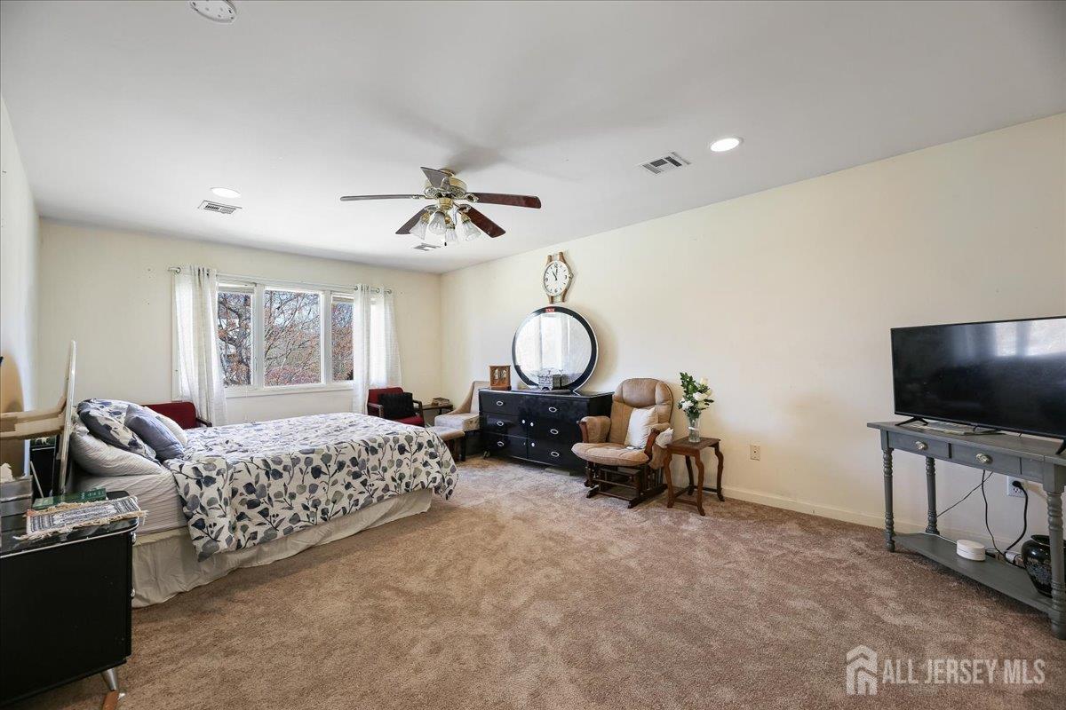 439 Fairview, Colonia, NJ, 07067