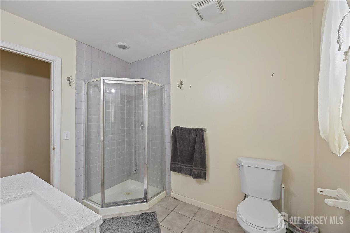 439 Fairview, Colonia, NJ, 07067