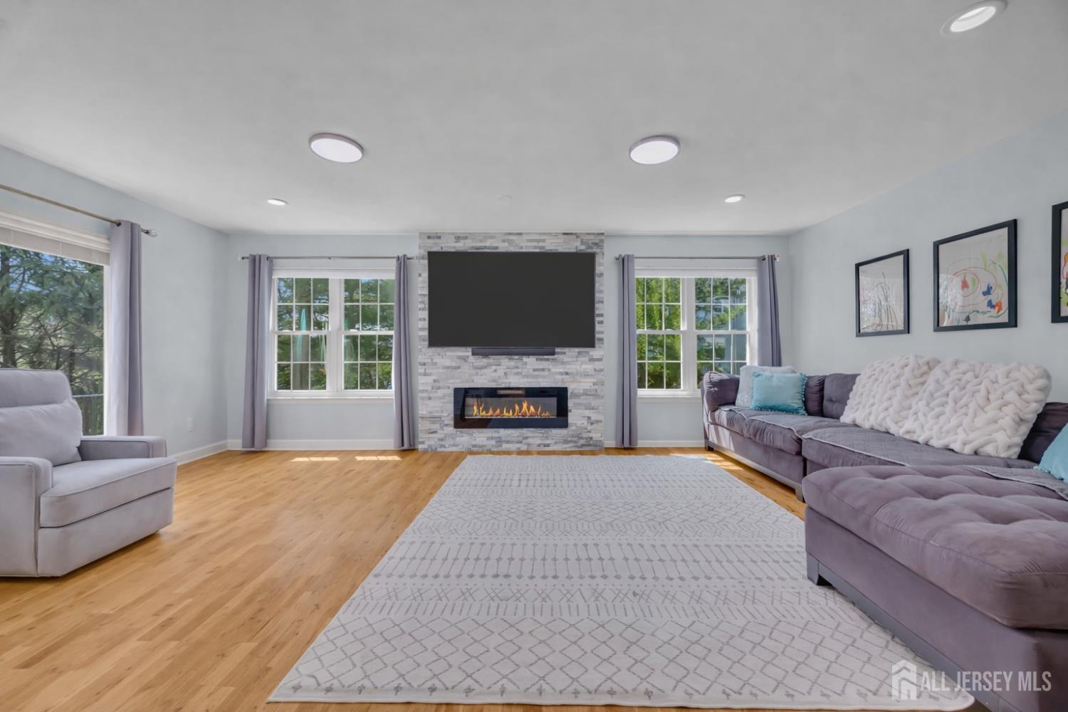 44 ROZALYN, Old Bridge, NJ, 08879