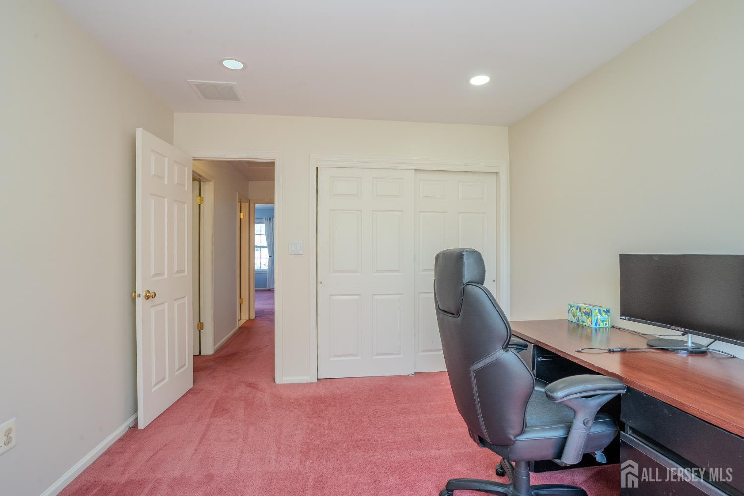 14 holohan, Plainsboro, NJ, 08536