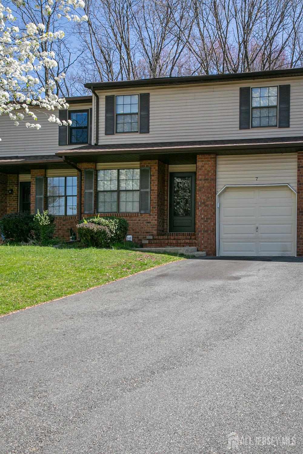 7 Cactus, Edison, NJ, 08820