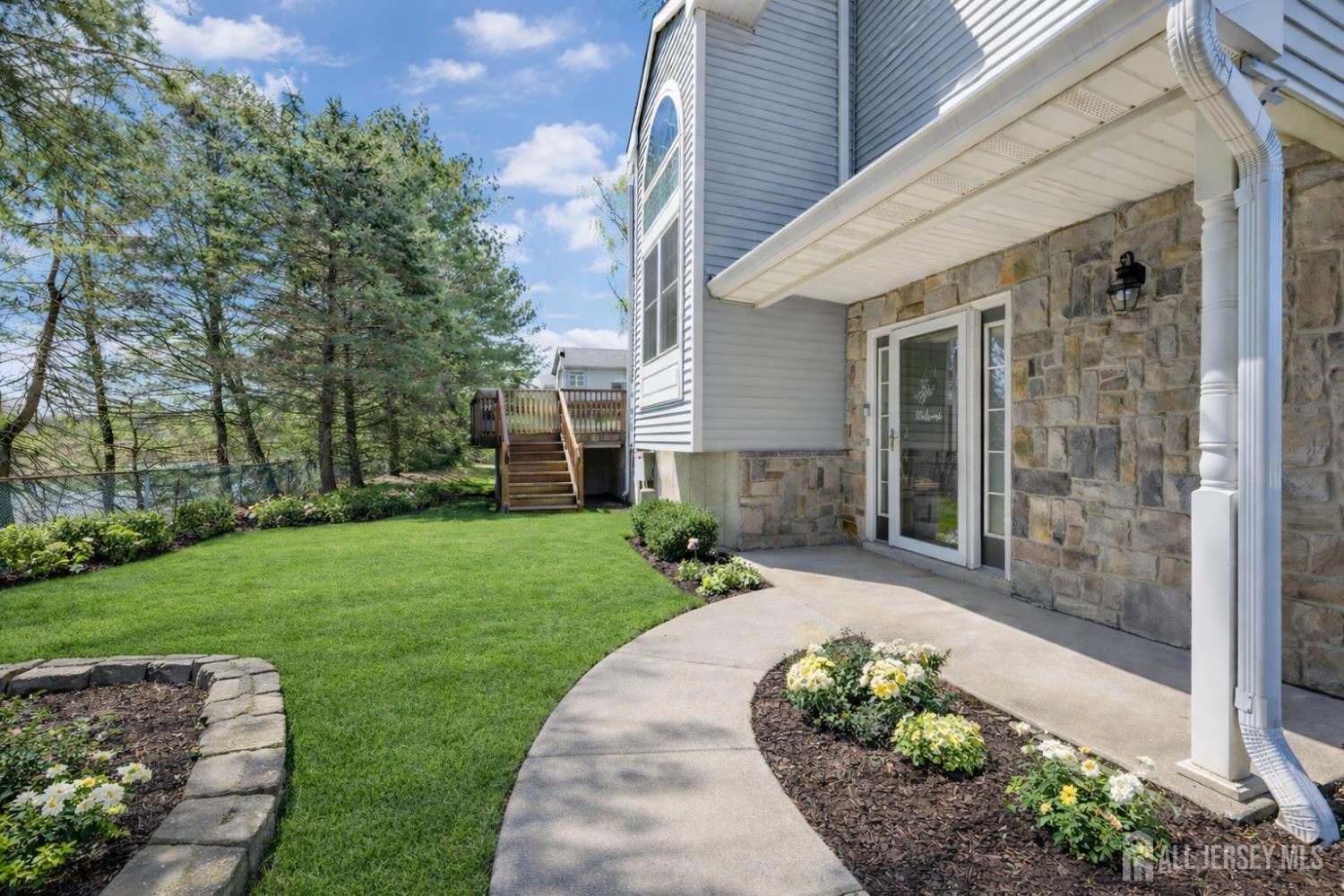 44 ROZALYN, Old Bridge, NJ, 08879