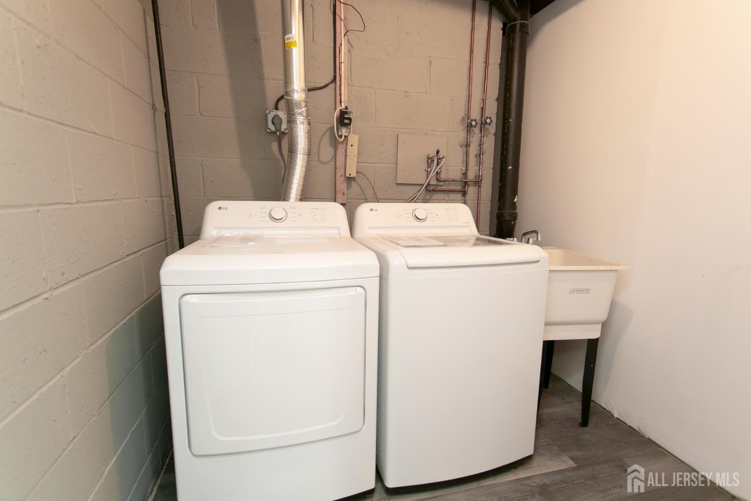 7 Cactus, Edison, NJ, 08820