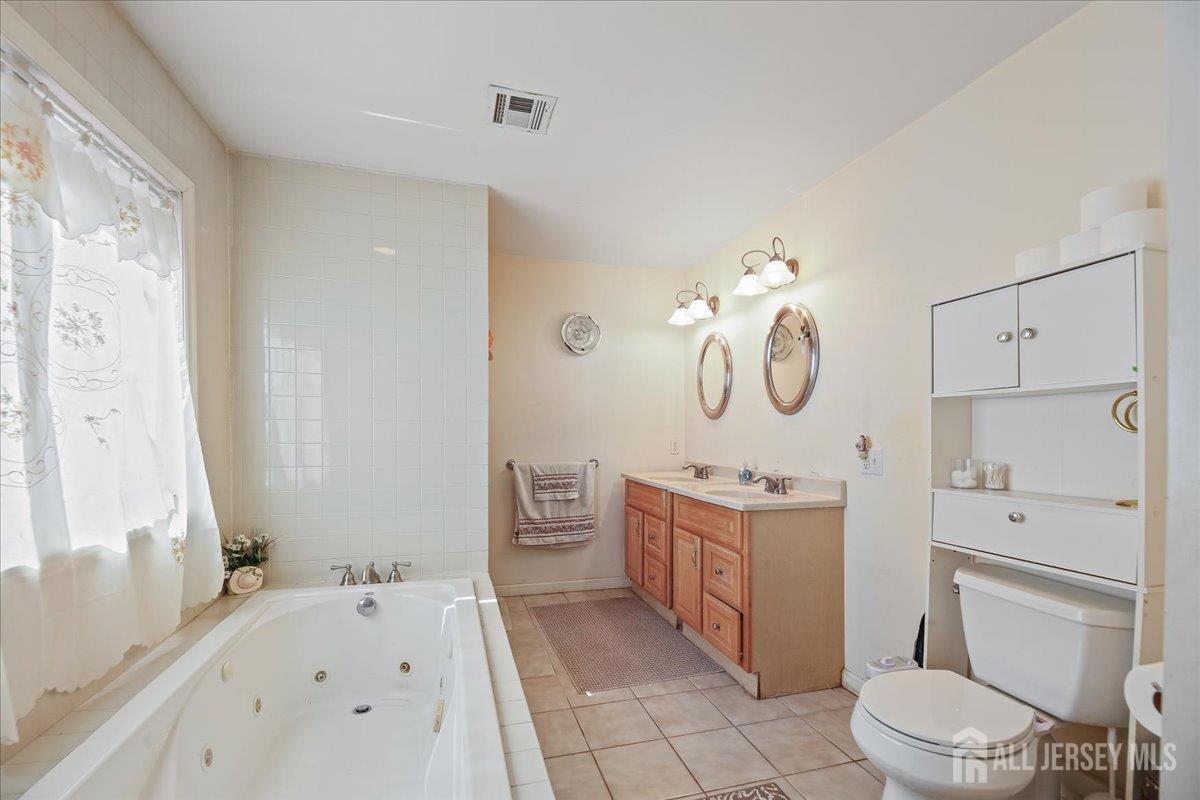 439 Fairview, Colonia, NJ, 07067