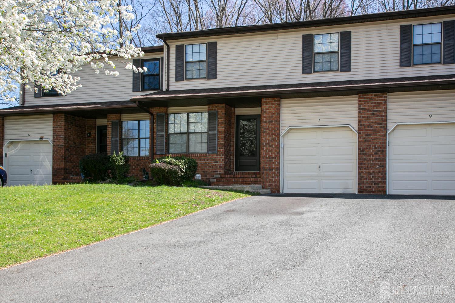 7 Cactus, Edison, NJ, 08820