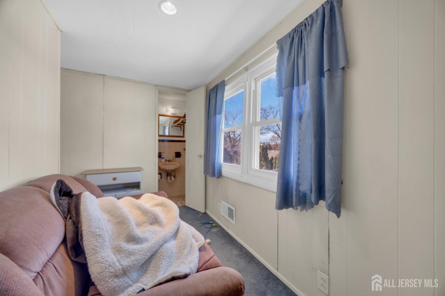 85 Coolidge, Sayreville, NJ, 08859