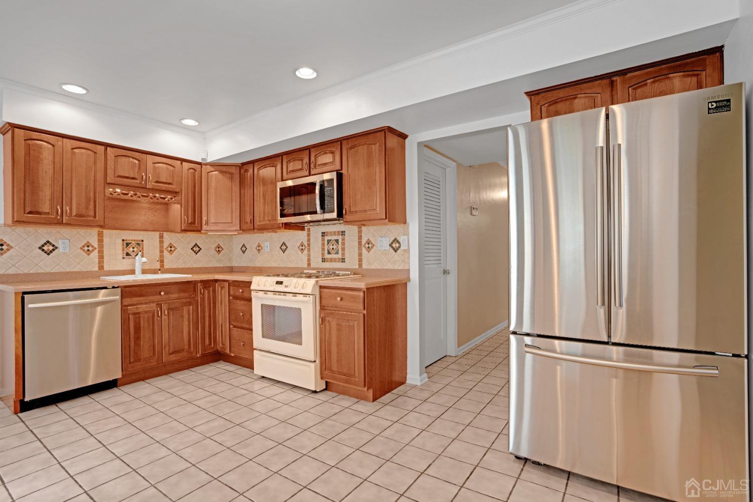 8 Farrington, Edison, NJ, 08820