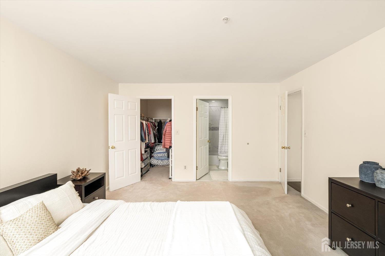 1125 W Waterford, Edison, NJ, 08817