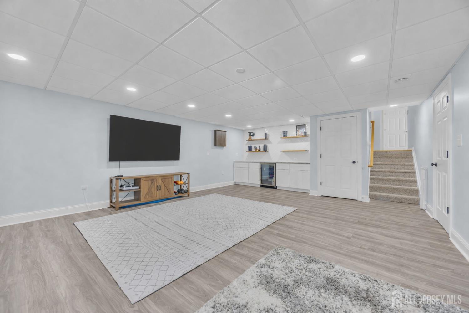 44 ROZALYN, Old Bridge, NJ, 08879