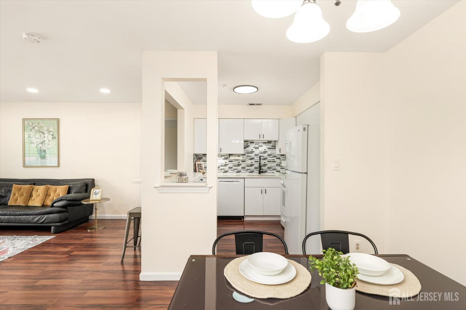 1125 W Waterford, Edison, NJ, 08817