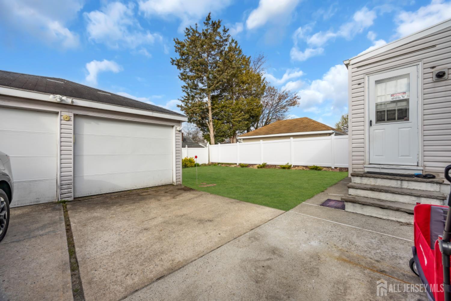 85 Coolidge, Sayreville, NJ, 08859