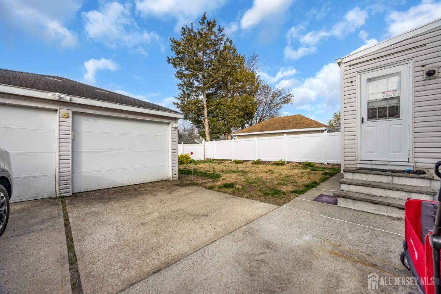 85 Coolidge, Sayreville, NJ, 08859