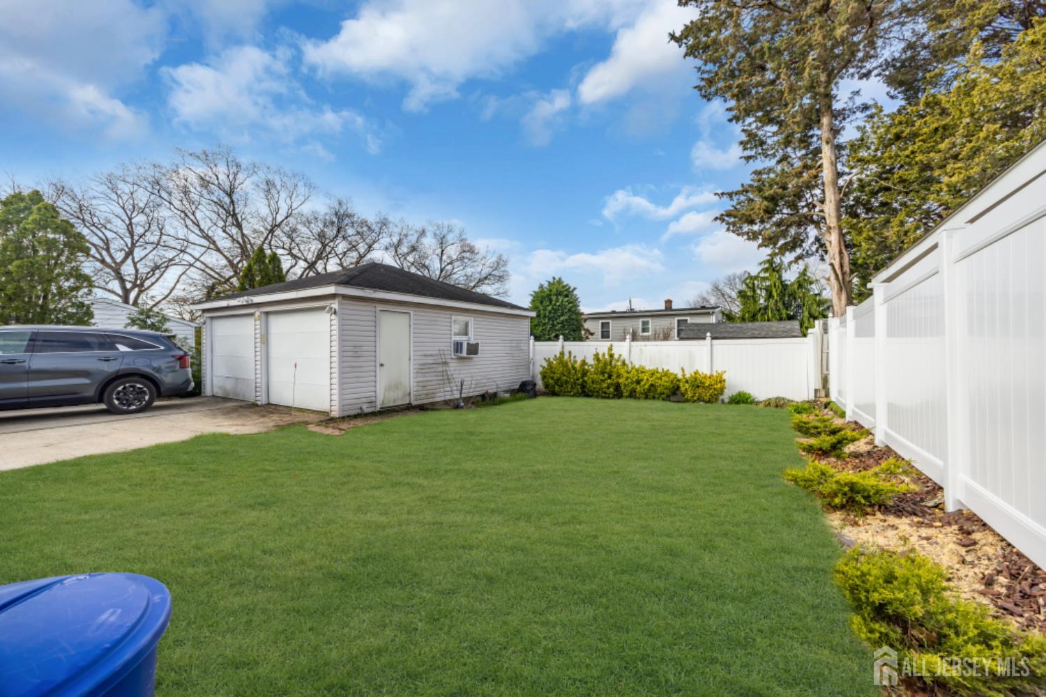 85 Coolidge, Sayreville, NJ, 08859