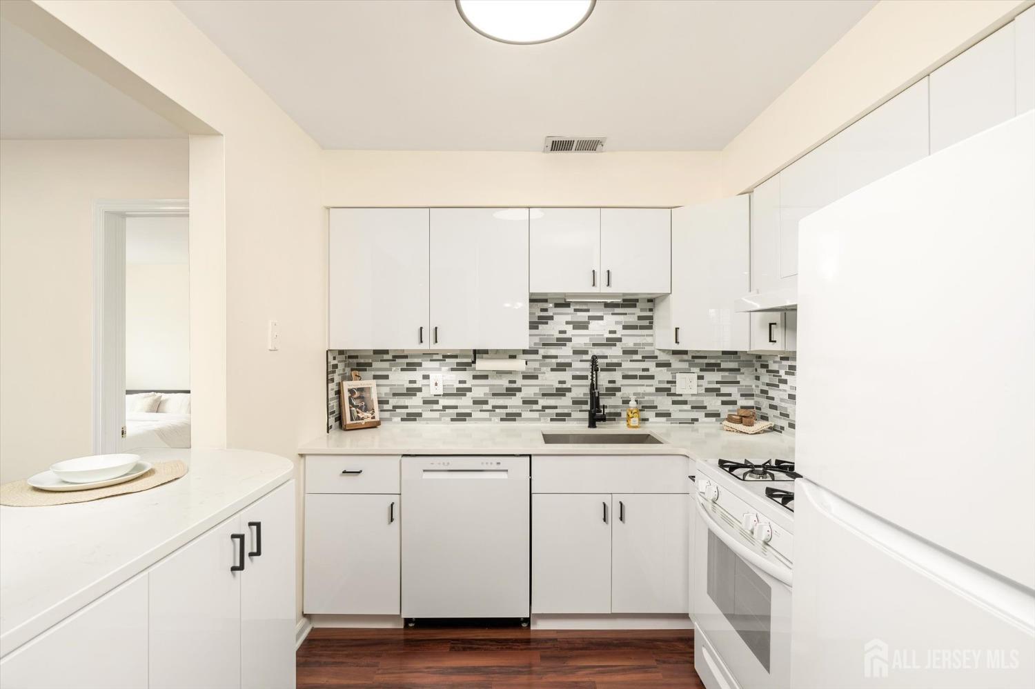 1125 W Waterford, Edison, NJ, 08817