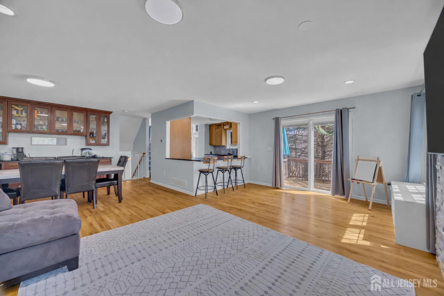 44 ROZALYN, Old Bridge, NJ, 08879