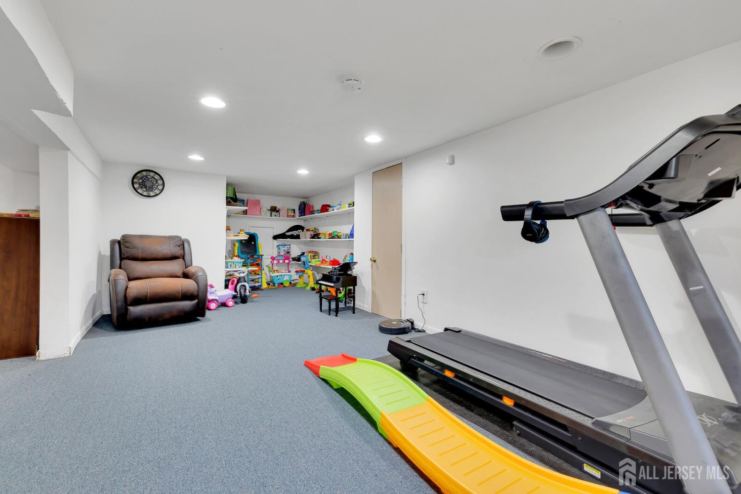 29 Tower, Edison, NJ, 08820