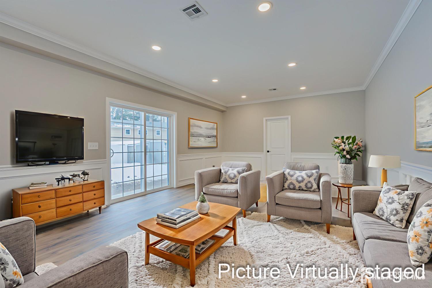 7 Vale, Edison, NJ, 08817