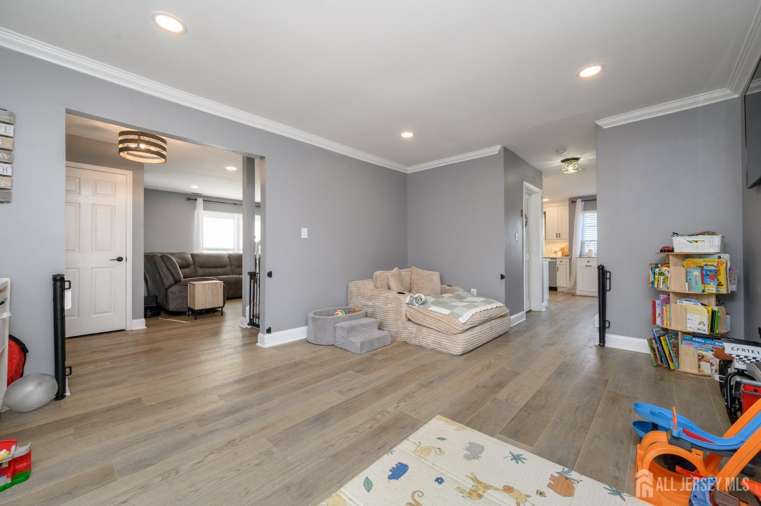 55 Augusta, Tinton Falls, NJ, 07712