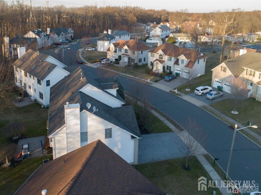 43 Melbloum, Edison, NJ, 08837