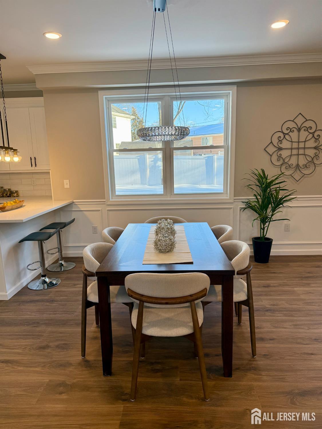 7 Vale, Edison, NJ, 08817