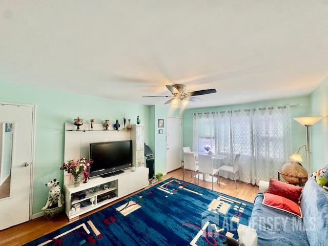88 Fox UNIT 4A, Edison, NJ, 08817