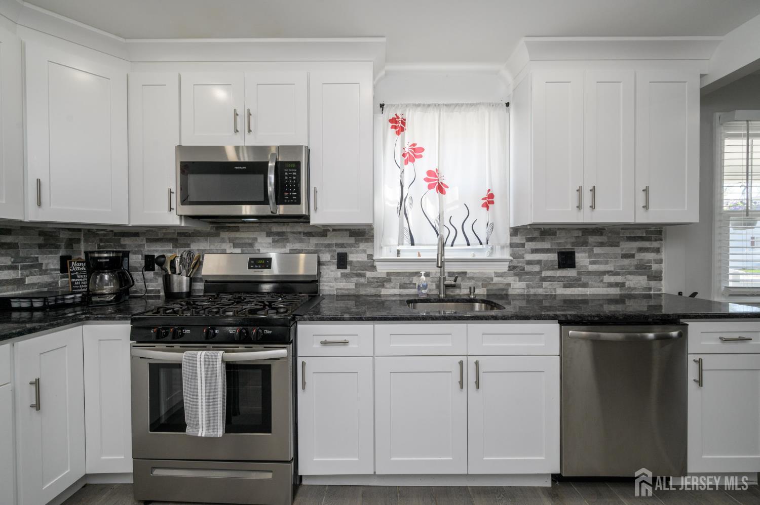 827 Lincoln, Manville, NJ, 08835