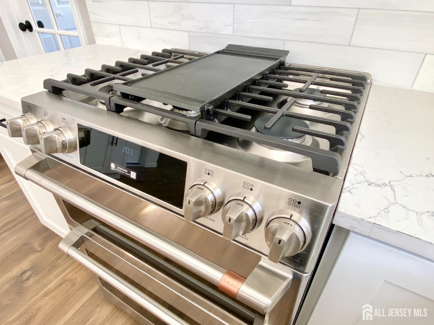 7 Vale, Edison, NJ, 08817