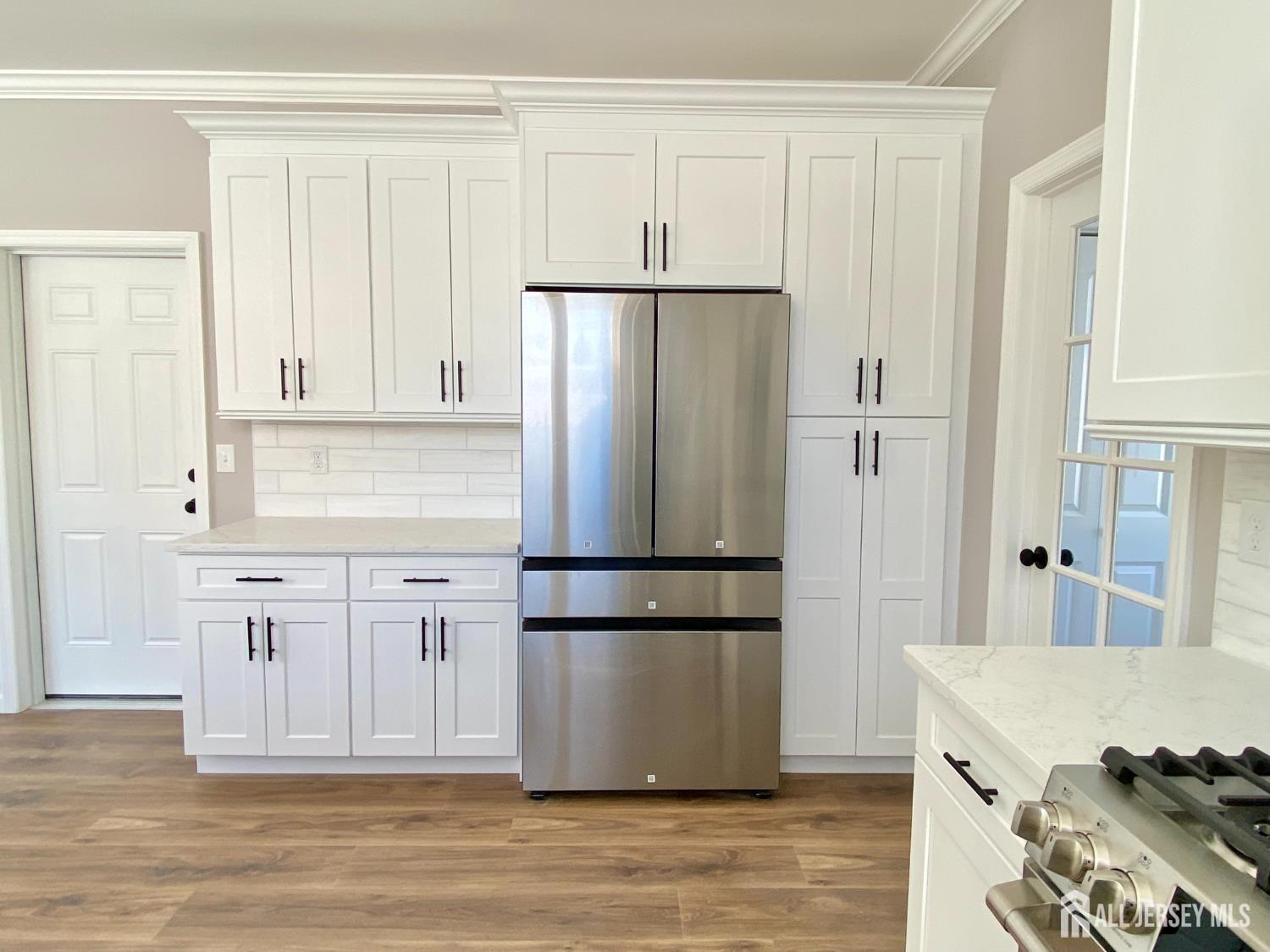 7 Vale, Edison, NJ, 08817