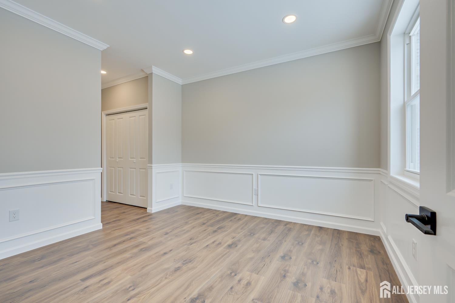 7 Vale, Edison, NJ, 08817