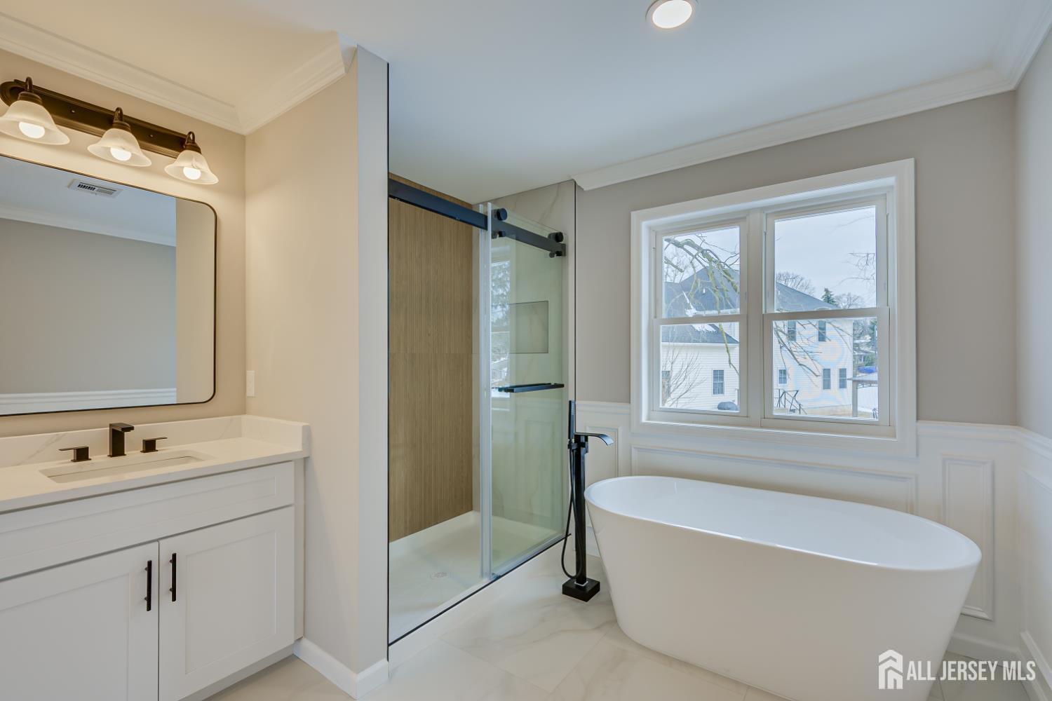 7 Vale, Edison, NJ, 08817