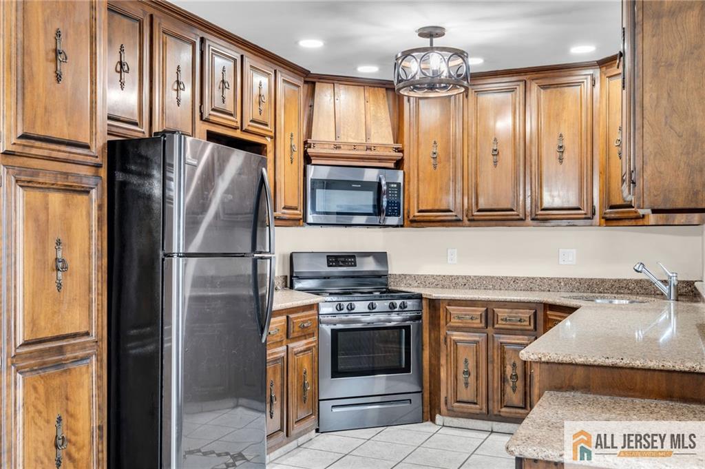 11 Parkers Point, Lacey, NJ, 08731