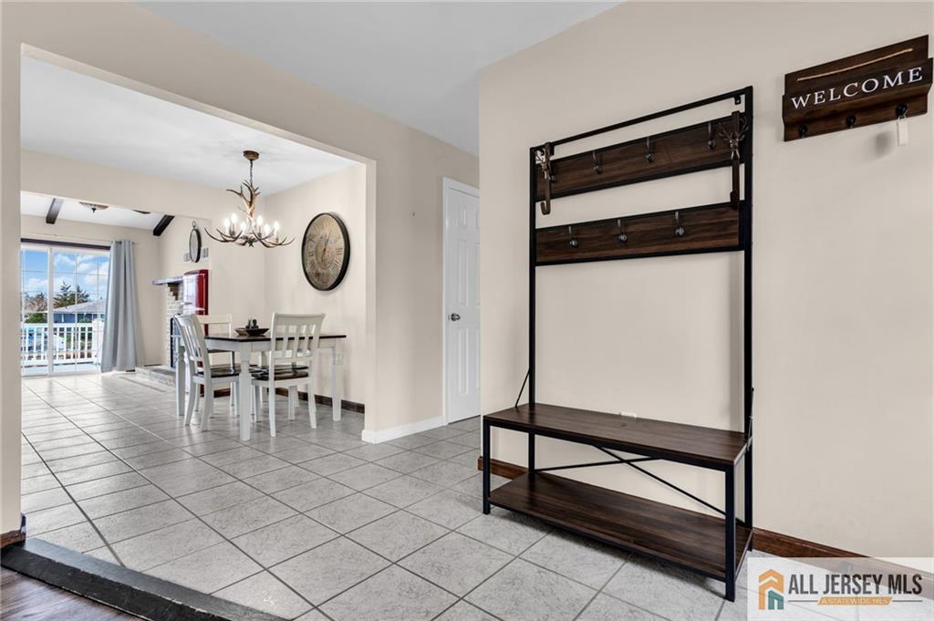 11 Parkers Point, Lacey, NJ, 08731