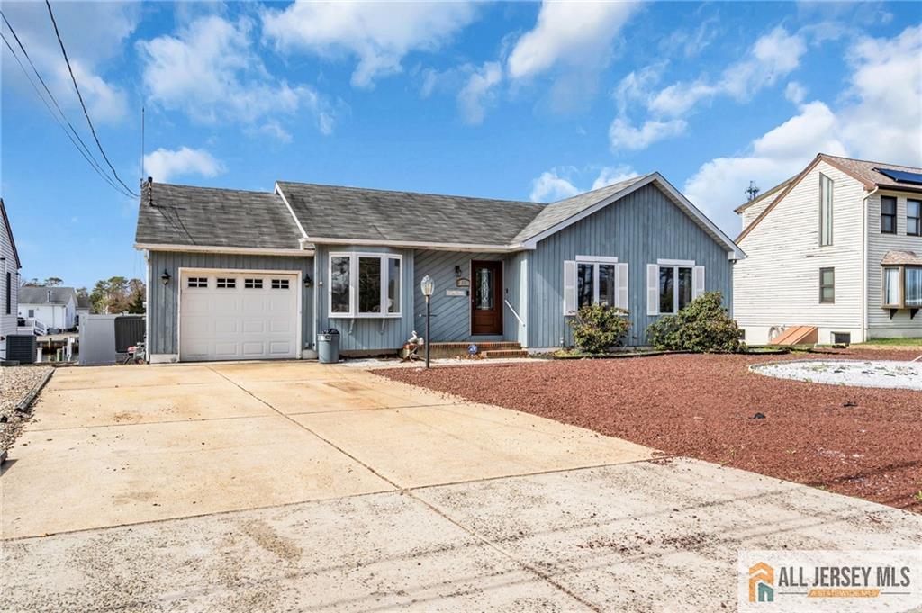 11 Parkers Point, Lacey, NJ, 08731