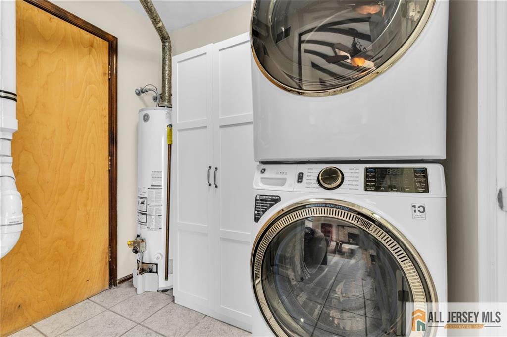 11 Parkers Point, Lacey, NJ, 08731