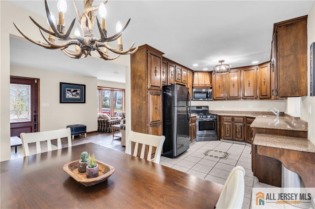 11 Parkers Point, Lacey, NJ, 08731