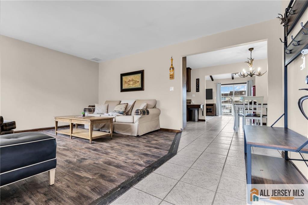 11 Parkers Point, Lacey, NJ, 08731