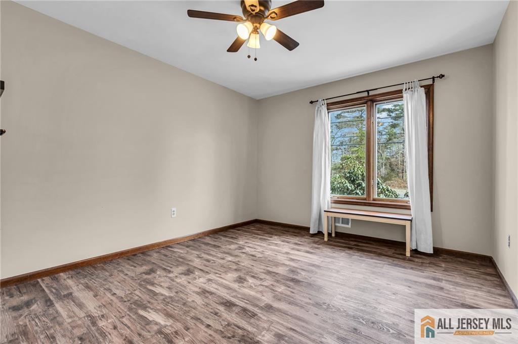 11 Parkers Point, Lacey, NJ, 08731