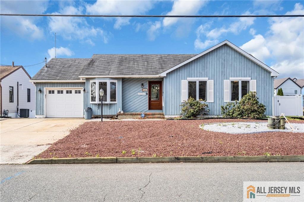 11 Parkers Point, Lacey, NJ, 08731