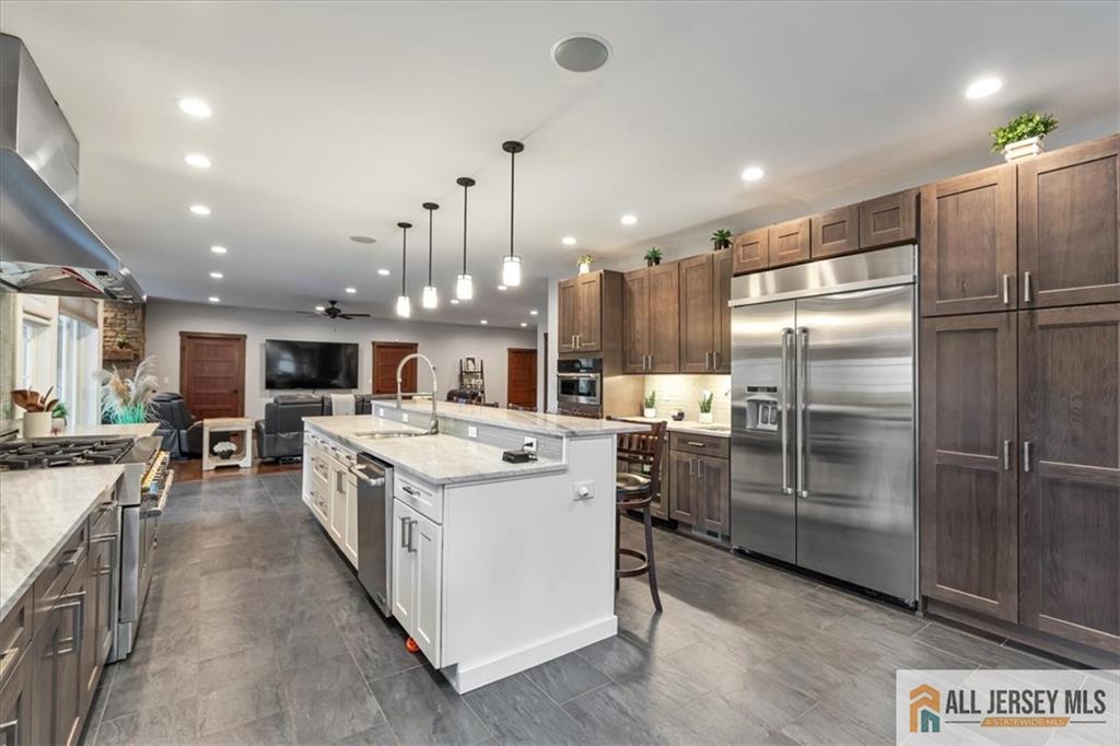 235 Longview Union Grove, Far Hills, NJ, 07931