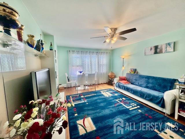 88 Fox UNIT 4A, Edison, NJ, 08817