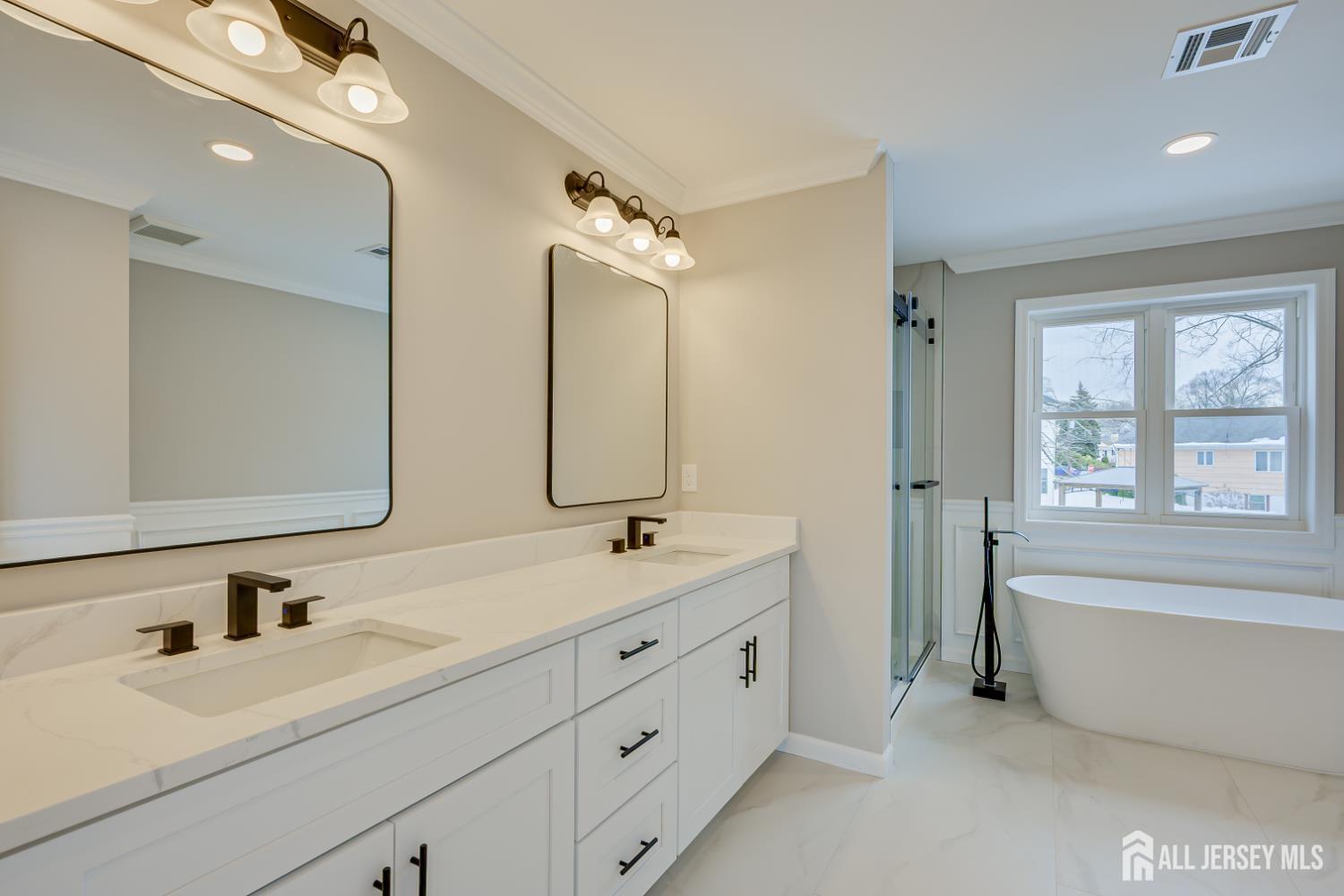 7 Vale, Edison, NJ, 08817