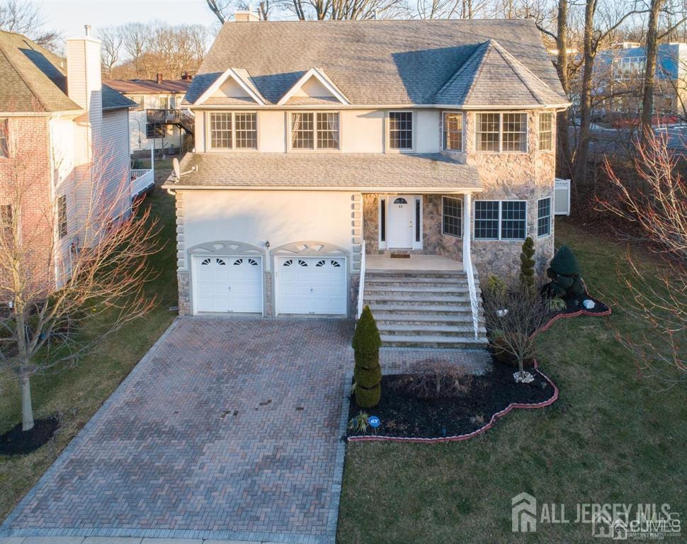 43 Melbloum, Edison, NJ, 08837