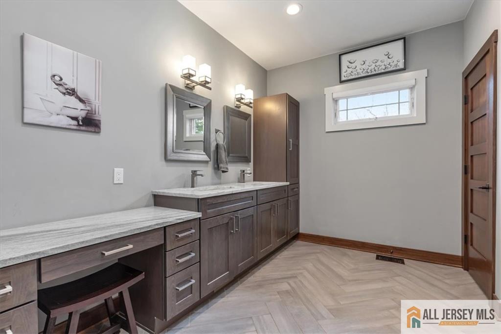 235 Longview Union Grove, Far Hills, NJ, 07931