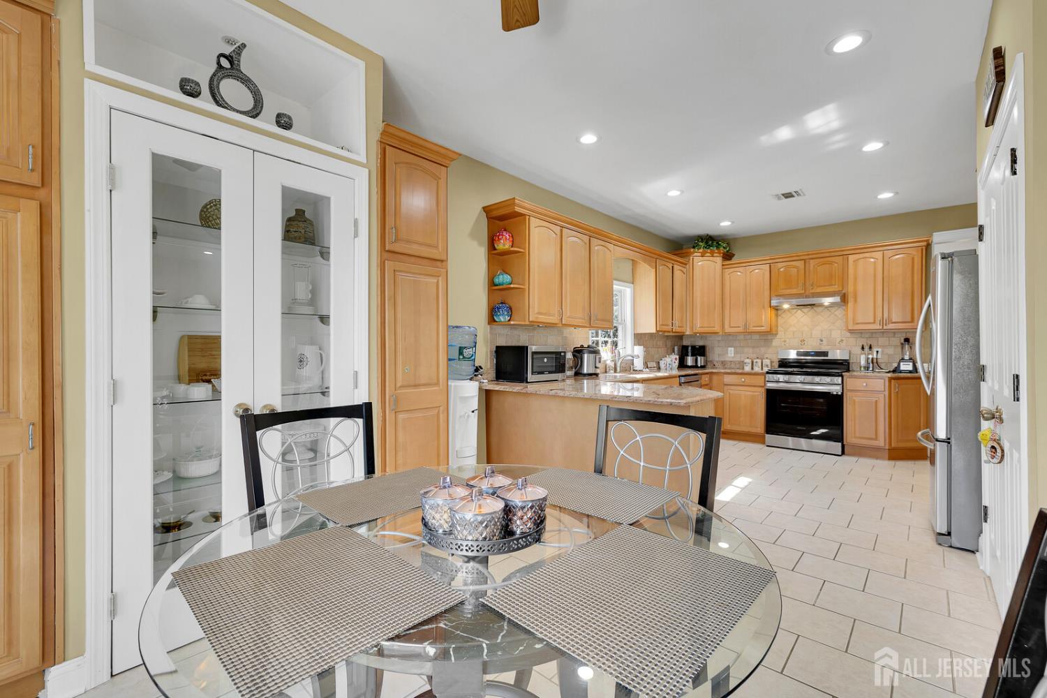 29 Tower, Edison, NJ, 08820