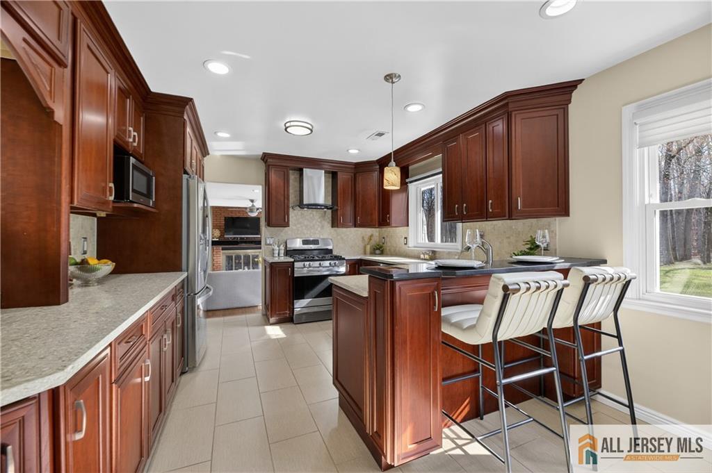 107 Finnegans, South Brunswick, NJ, 08824