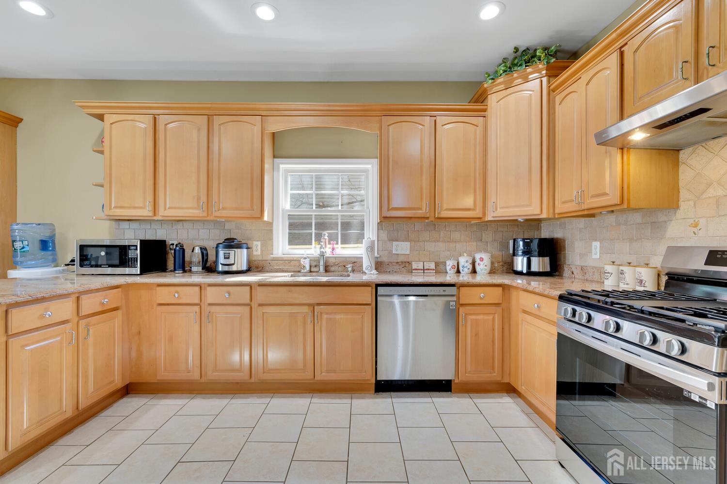 29 Tower, Edison, NJ, 08820